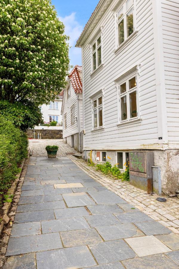 Behind Bryggen - Renovated - Budget Friendly Bergen Kültér fotó